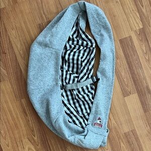 Cozy Gray Pet Carrier Sling for Dogs